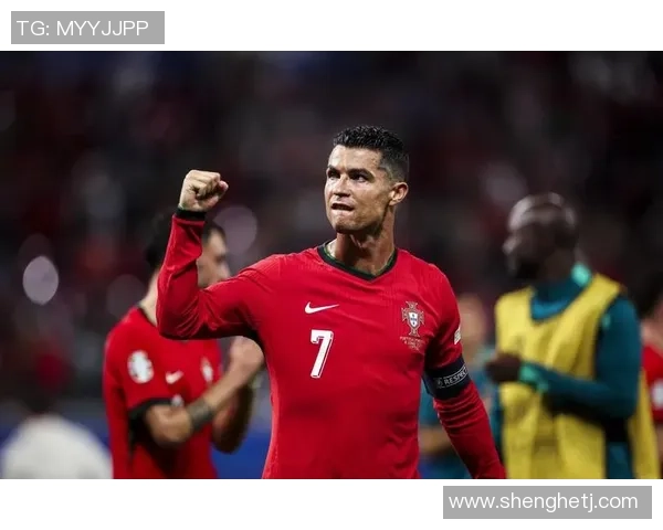 以踢足球风格凶猛著称的球星及其场上暴力瞬间回顾 以踢足球风格凶猛著称的球星及其场上暴力瞬间回顾