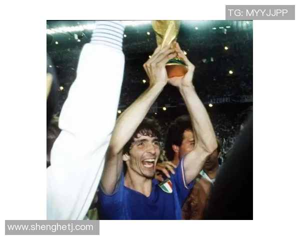 外国足球球星名字六个字的传奇人生与辉煌成就揭秘，回顾他们在绿茵场上的巅峰时刻