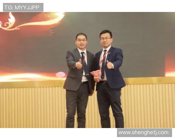 当足坛父子携手书写荣耀传奇他们的故事跨越了时代与梦想 当足坛父子携手书写荣耀传奇他们的故事跨越了时代与梦想