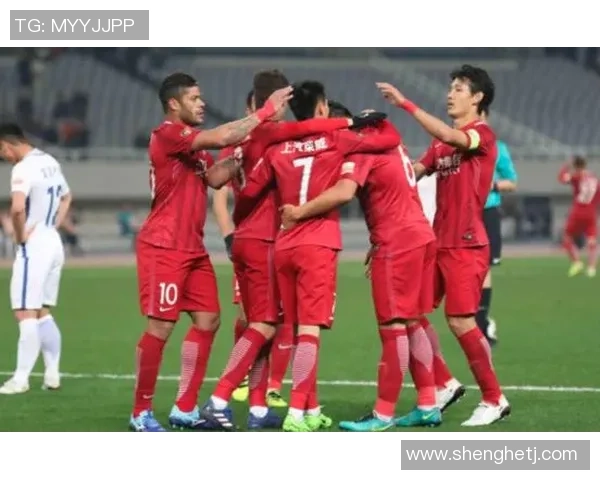 球星聚焦：足球场上绽放的璀璨明星与精彩瞬间